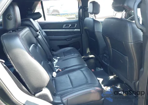 2017 Ford Explorer Sport z USA, uszkodzony, nr VIN 1FM5K8GT9HGB67888